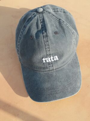 GORRA BRODADA RATA  · BLAVA